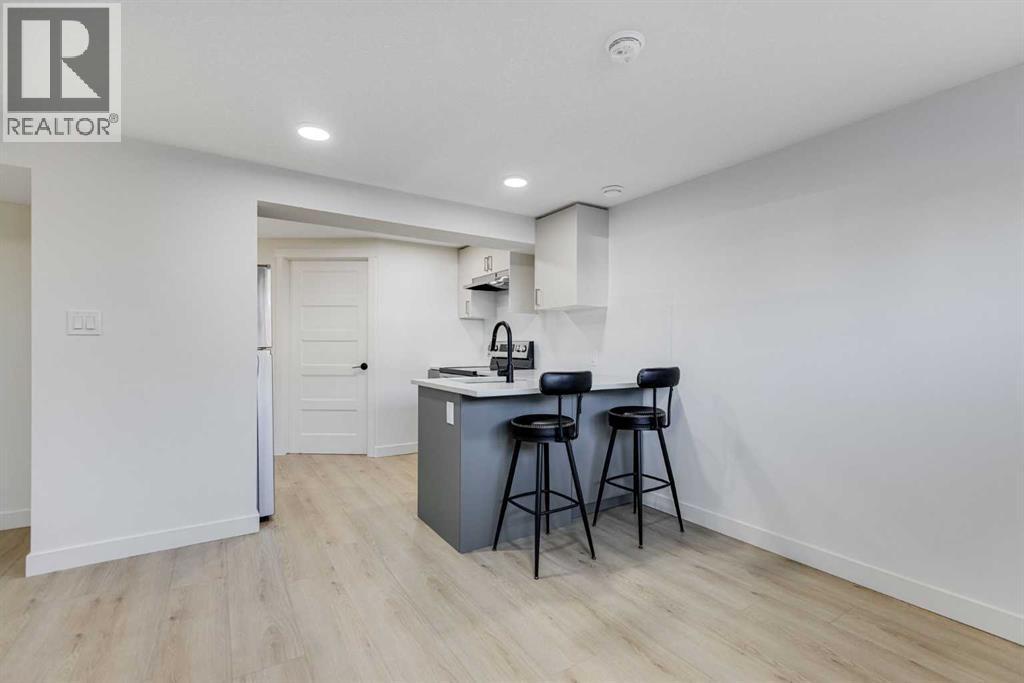 352 Abinger Crescent Ne, Calgary, AB - Indoor