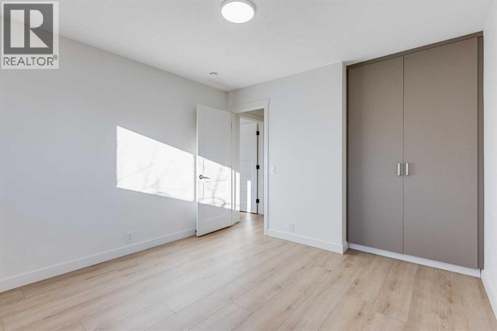 352 Abinger Crescent Ne, Calgary, AB - Indoor Photo Showing Other Room