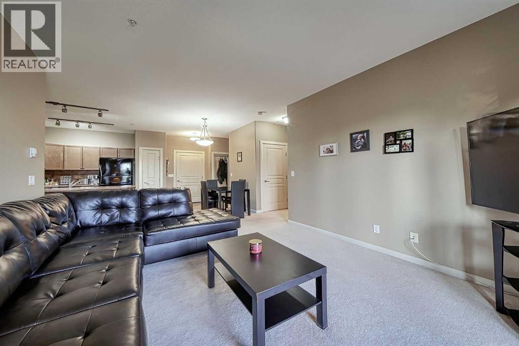 242, 52 Cranfield Link Se, Calgary, AB - Indoor Photo Showing Living Room