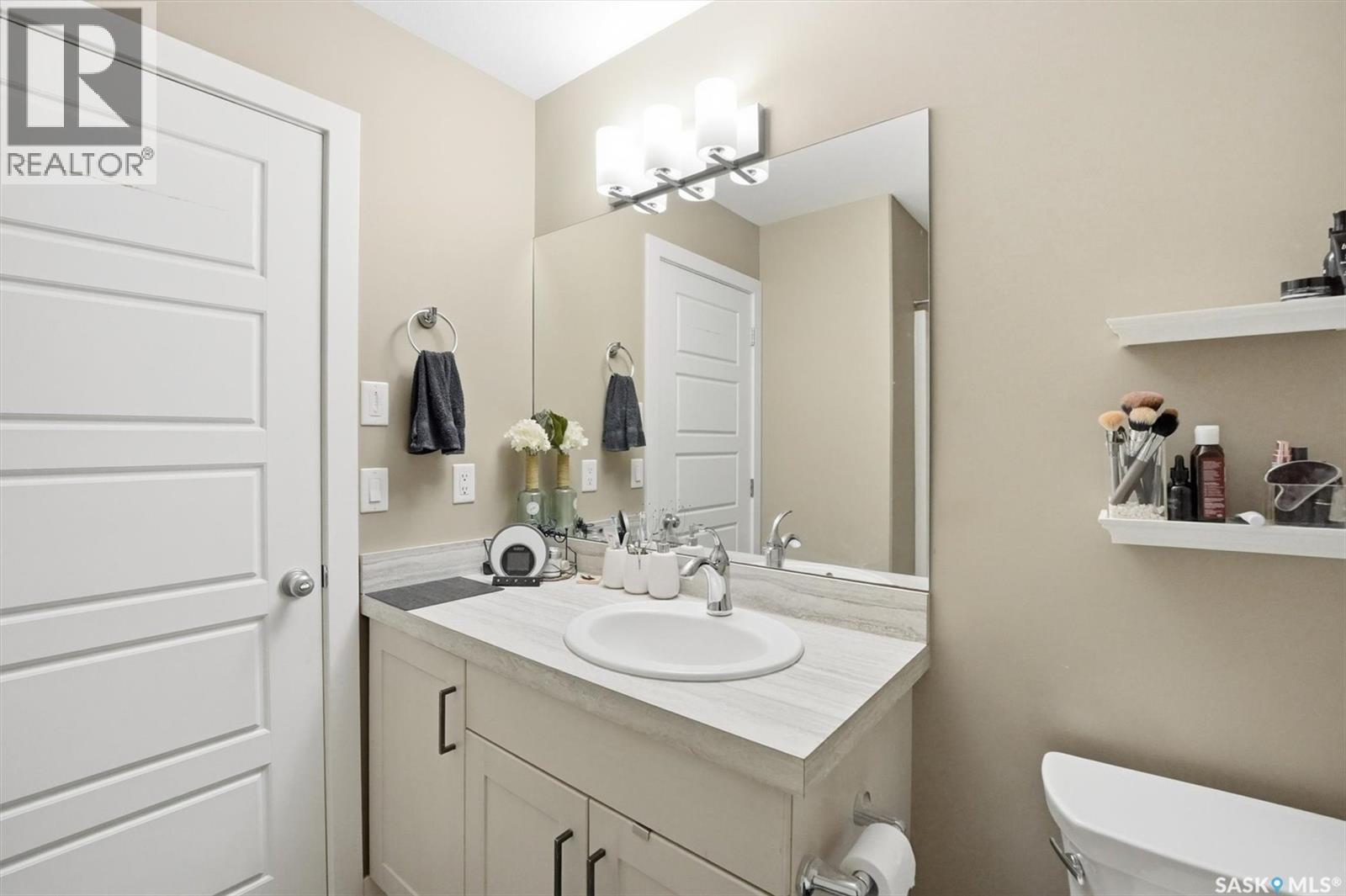 1025 Kolynchuk Crescent, Saskatoon, SK - Indoor Photo Showing Bathroom