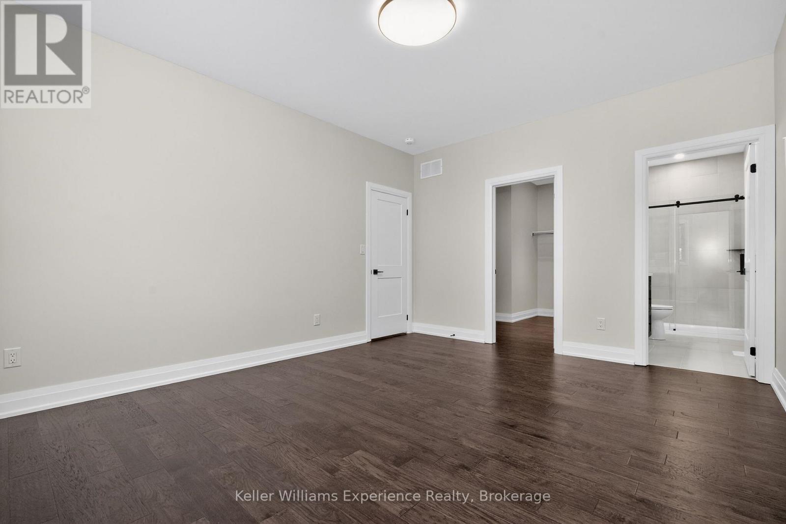 62 Rue Vanier, Tiny, ON - Indoor Photo Showing Other Room