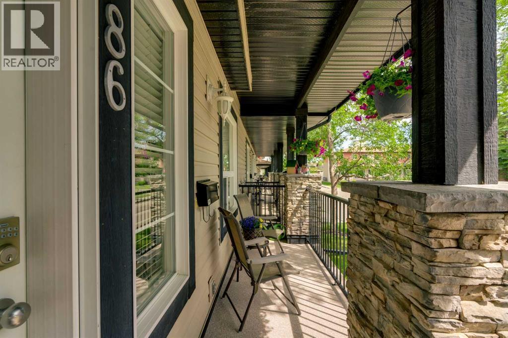 86 Eversyde Common Sw, Calgary, AB - Outdoor With Exterior