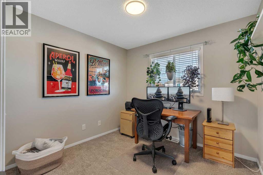 86 Eversyde Common Sw, Calgary, AB - Indoor Photo Showing Office