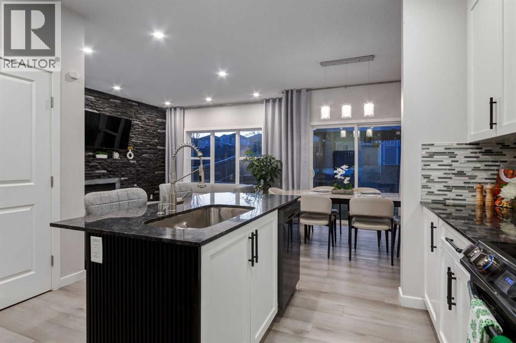 110 Sage Bank Grove Nw, Calgary, AB - Indoor Photo Showing Kitchen With Upgraded Kitchen