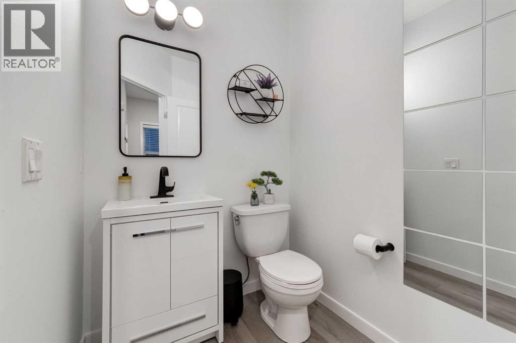 110 Sage Bank Grove Nw, Calgary, AB - Indoor Photo Showing Bathroom