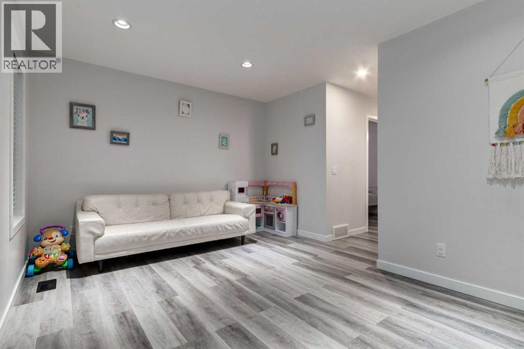 110 Sage Bank Grove Nw, Calgary, AB - Indoor