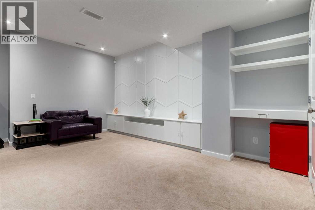 110 Sage Bank Grove Nw, Calgary, AB - Indoor Photo Showing Other Room