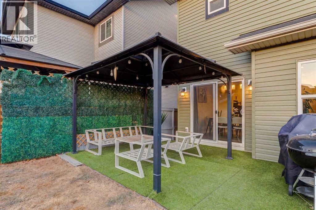 110 Sage Bank Grove Nw, Calgary, AB - Outdoor With Exterior