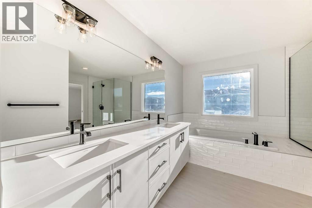 63 Creekside Path Sw, Calgary, AB - Indoor Photo Showing Bathroom
