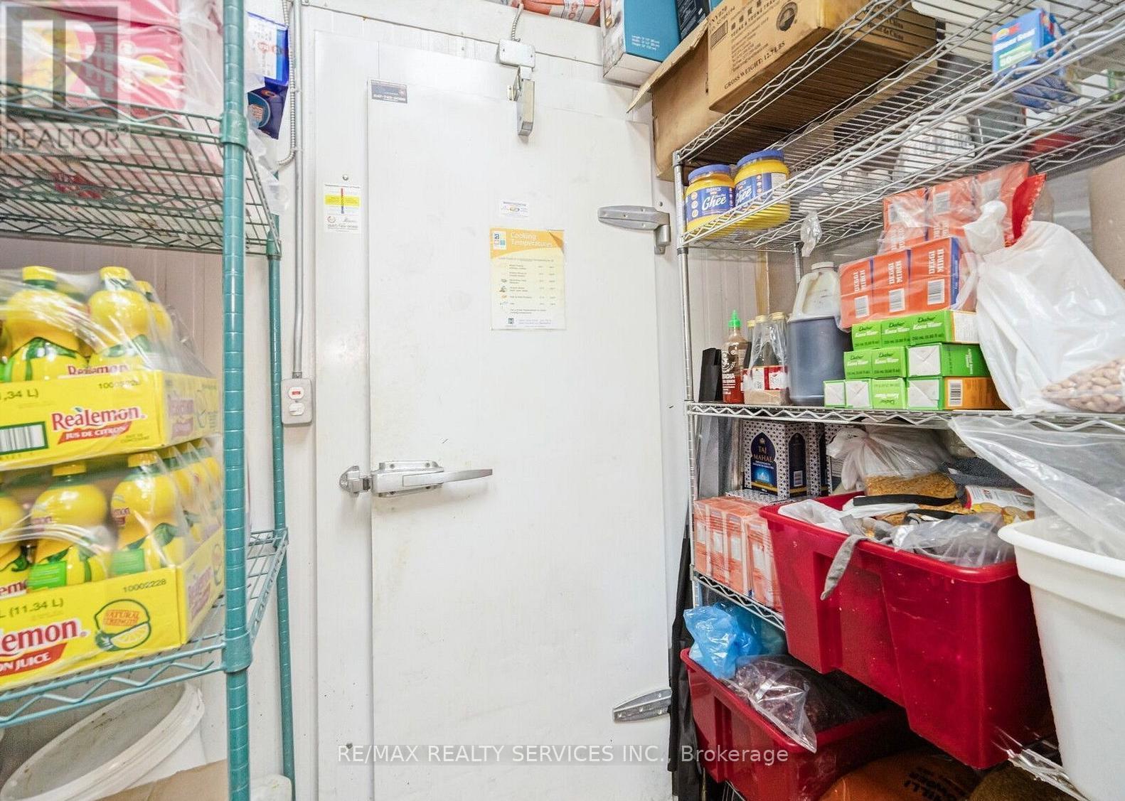 700 Queenston Road, Hamilton, ON