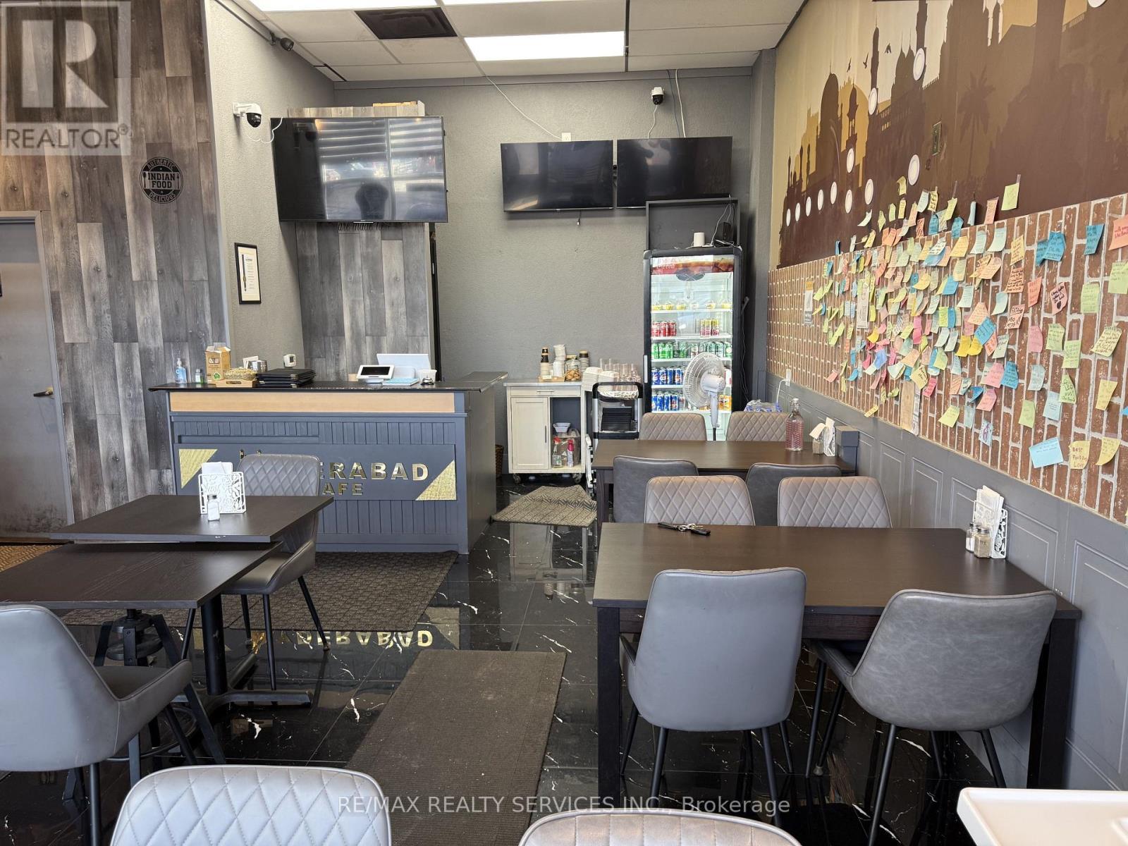 700 Queenston Road, Hamilton, ON