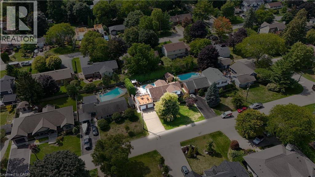 912 Boothman Avenue, Burlington, ON - Outdoor With View