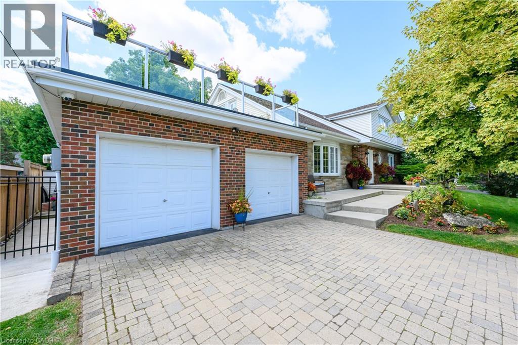 912 Boothman Avenue, Burlington, ON - Outdoor