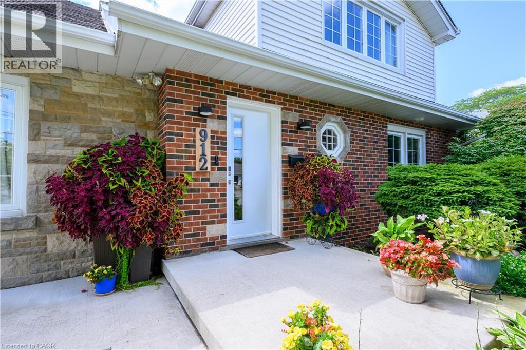 912 Boothman Avenue, Burlington, ON - Outdoor