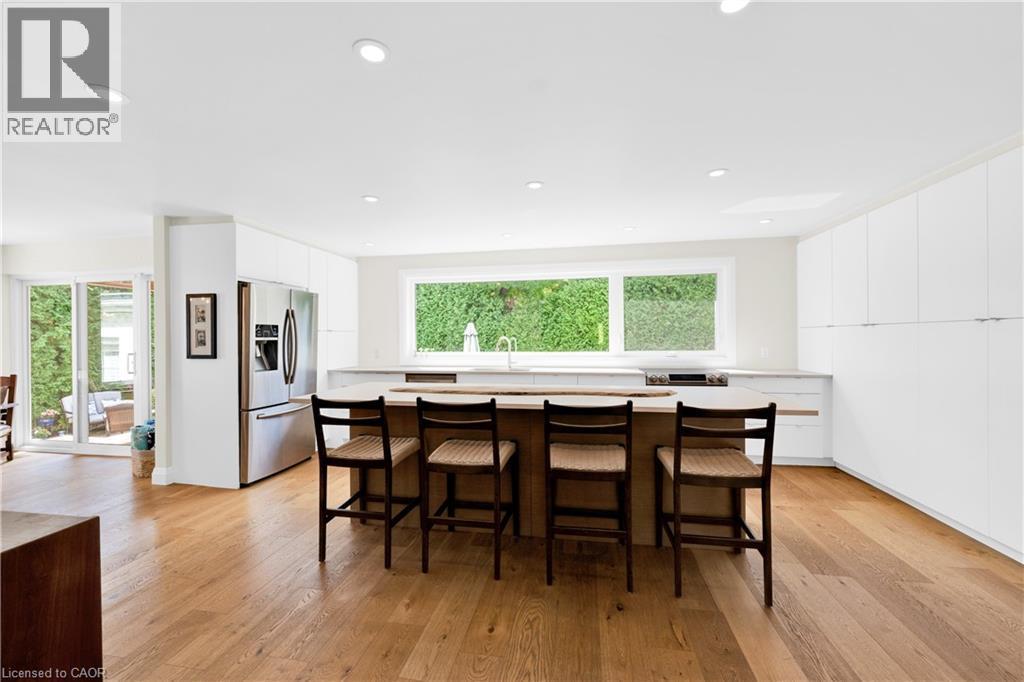 912 Boothman Avenue, Burlington, ON - Indoor