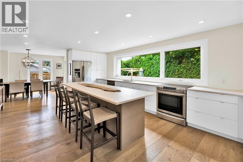 912 Boothman Avenue, Burlington, ON - Indoor