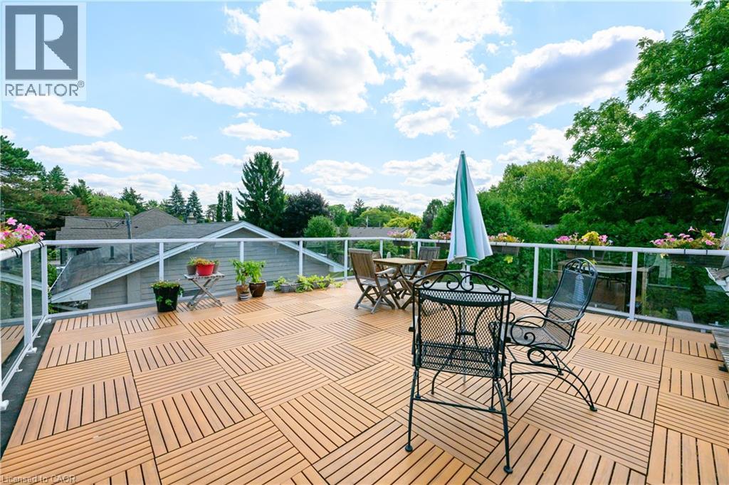 912 Boothman Avenue, Burlington, ON - Outdoor With Deck Patio Veranda
