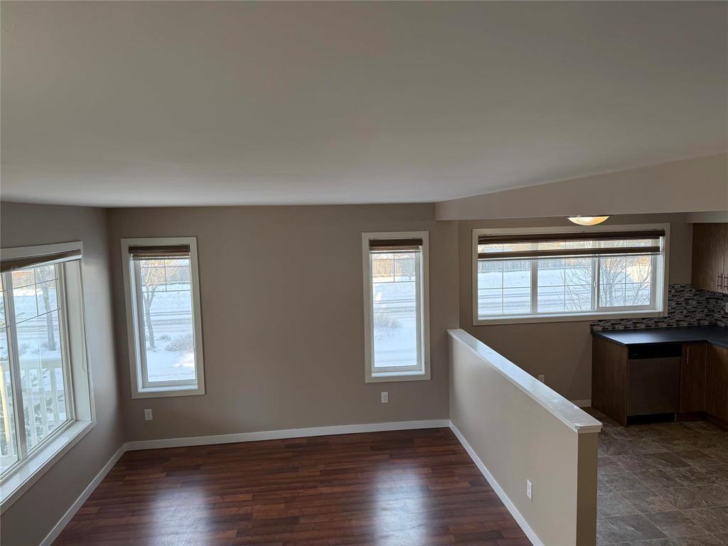 404 25 Tim Sale Drive, Winnipeg, MB - Indoor Photo Showing Other Room