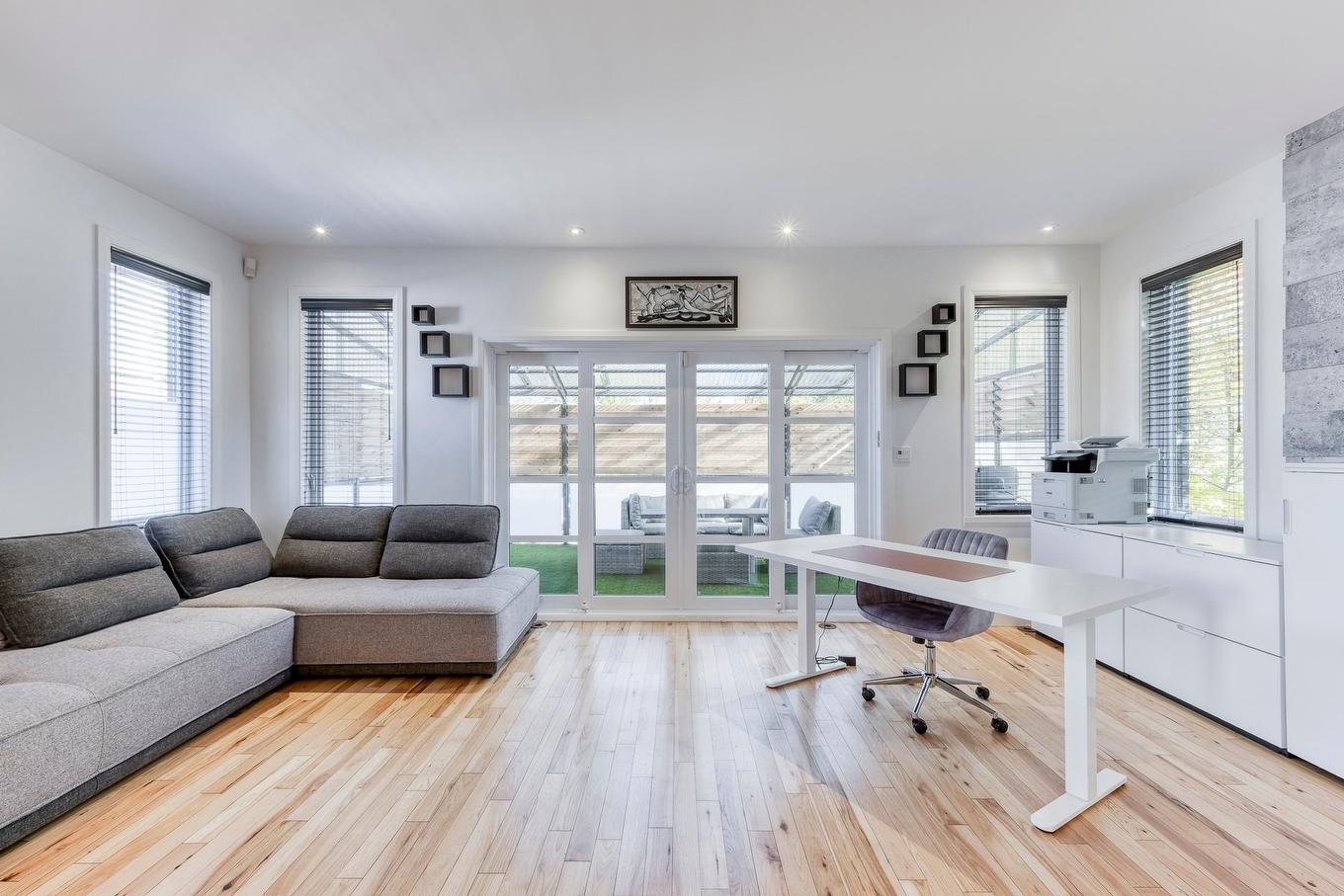 Salon - 1883 Place Honoré-Beaugrand, Montréal (Mercier/Hochelaga-Maisonneuve), QC - Indoor Photo Showing Office