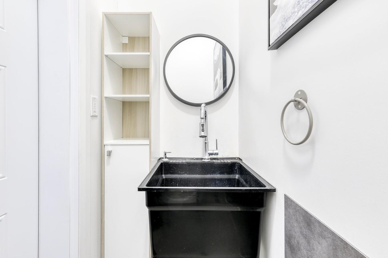 Salle d'eau - 1883 Place Honoré-Beaugrand, Montréal (Mercier/Hochelaga-Maisonneuve), QC - Indoor