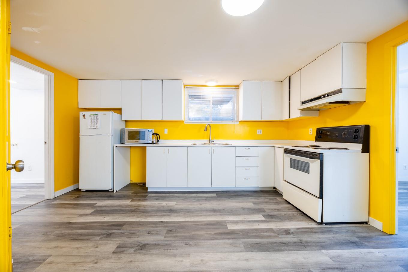 Cuisine - 1719 Rue Soucy, Longueuil (Saint-Hubert), QC - Indoor Photo Showing Kitchen