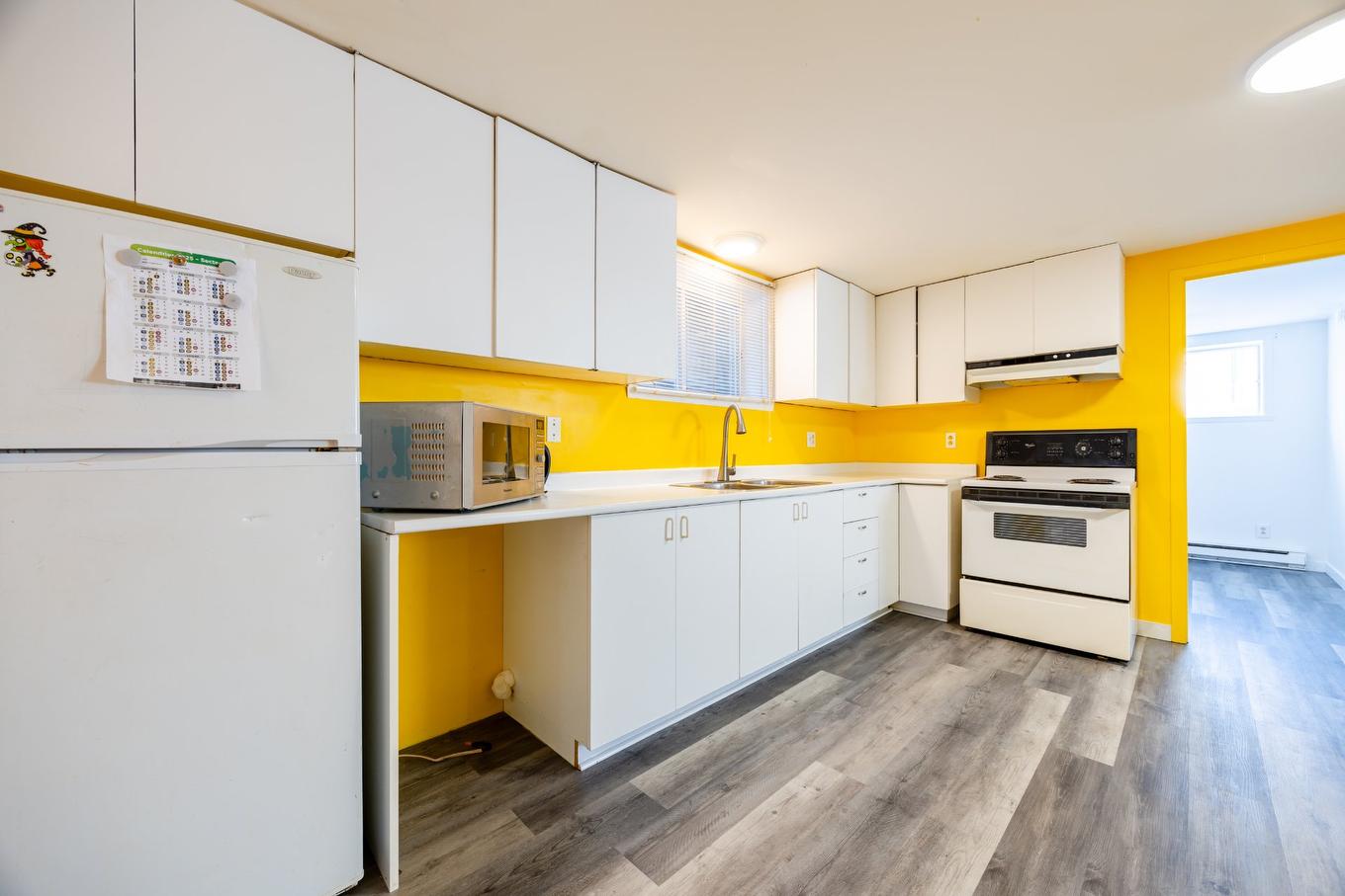 Cuisine - 1719 Rue Soucy, Longueuil (Saint-Hubert), QC - Indoor Photo Showing Kitchen