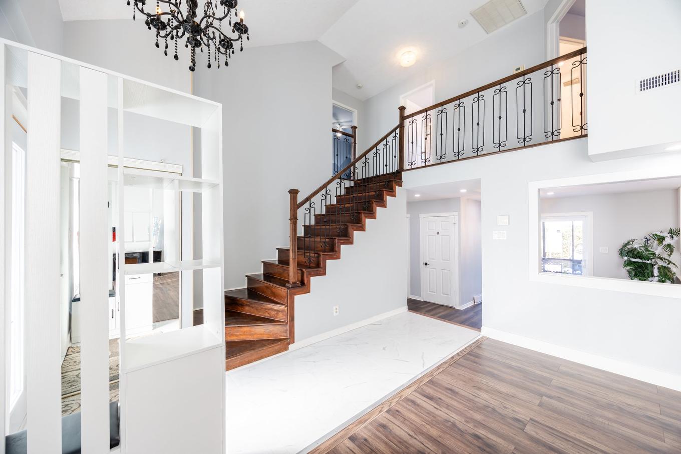 Salon - 1719 Rue Soucy, Longueuil (Saint-Hubert), QC - Indoor Photo Showing Other Room