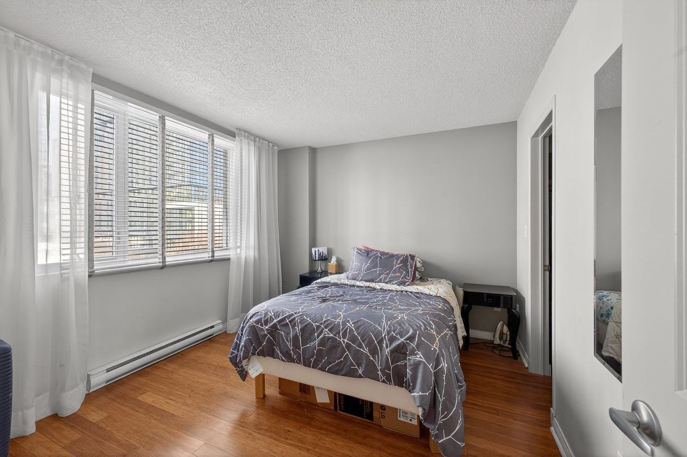 Chambre à coucher - 506-1200 Rue St-Jacques, Montréal (Ville-Marie), QC - Indoor Photo Showing Bedroom