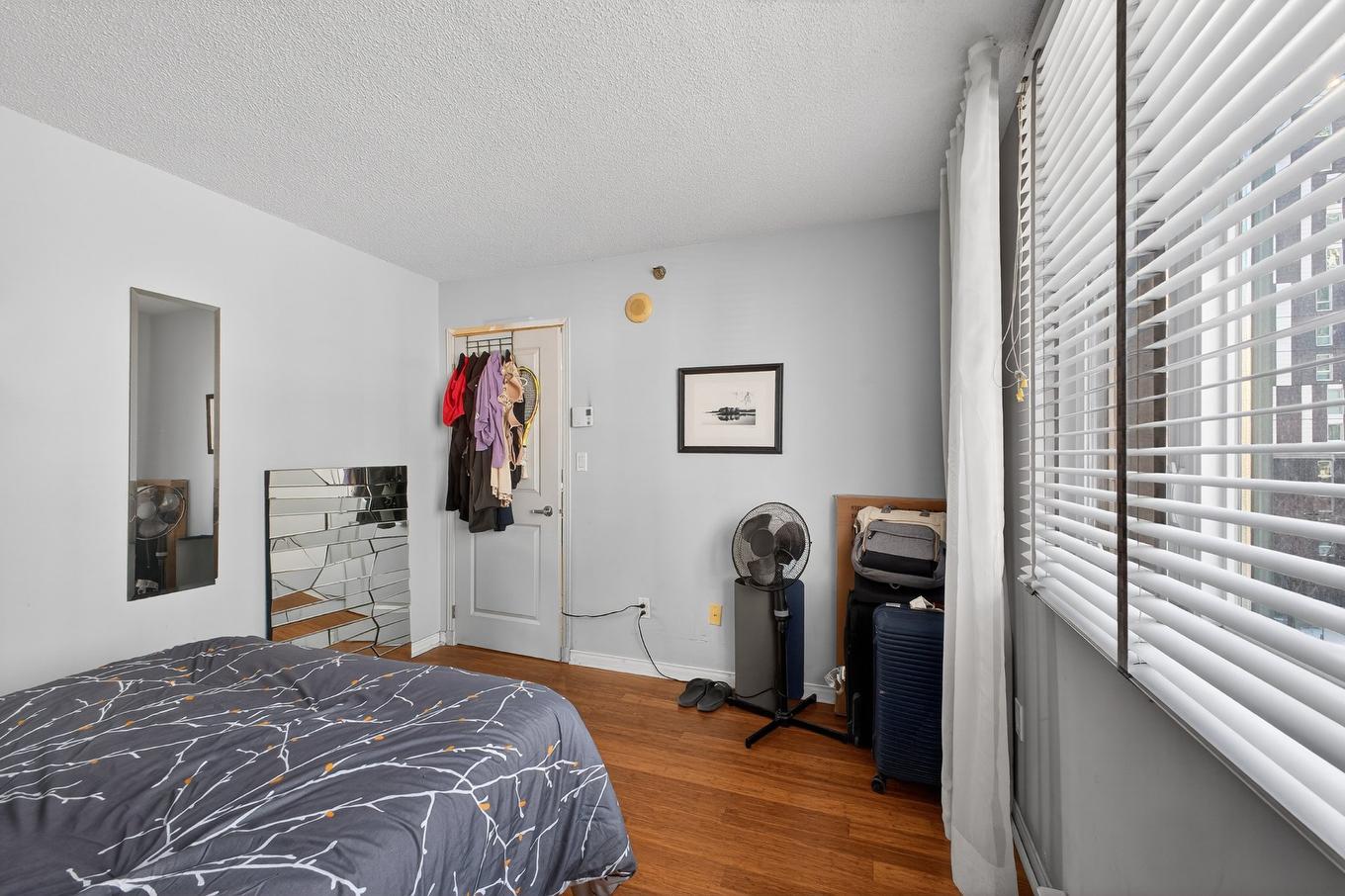 Chambre à coucher - 506-1200 Rue St-Jacques, Montréal (Ville-Marie), QC - Indoor Photo Showing Bedroom