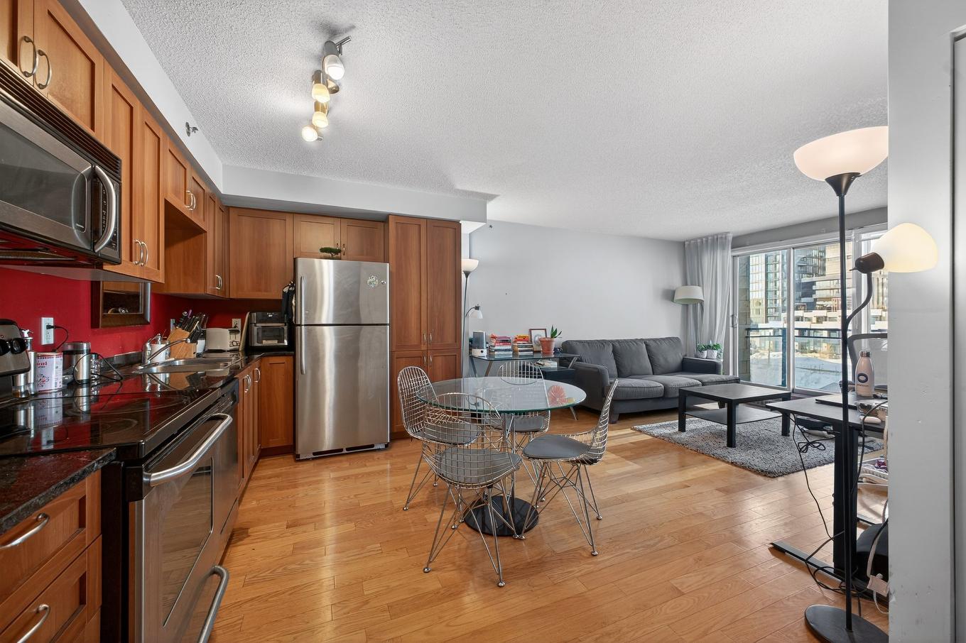 Cuisine - 506-1200 Rue St-Jacques, Montréal (Ville-Marie), QC - Indoor Photo Showing Other Room