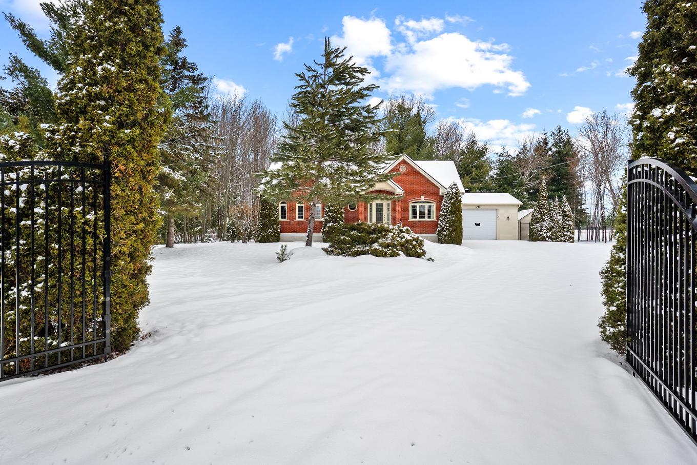 Frontage - 95 Ch. Des Quarante, Saint-Mathias-Sur-Richelieu, QC - Outdoor