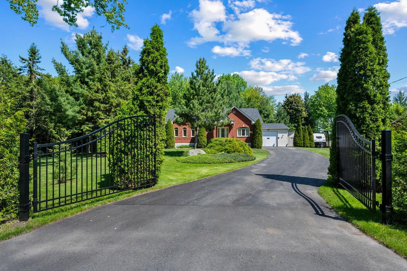 Frontage - 95 Ch. Des Quarante, Saint-Mathias-Sur-Richelieu, QC - Outdoor