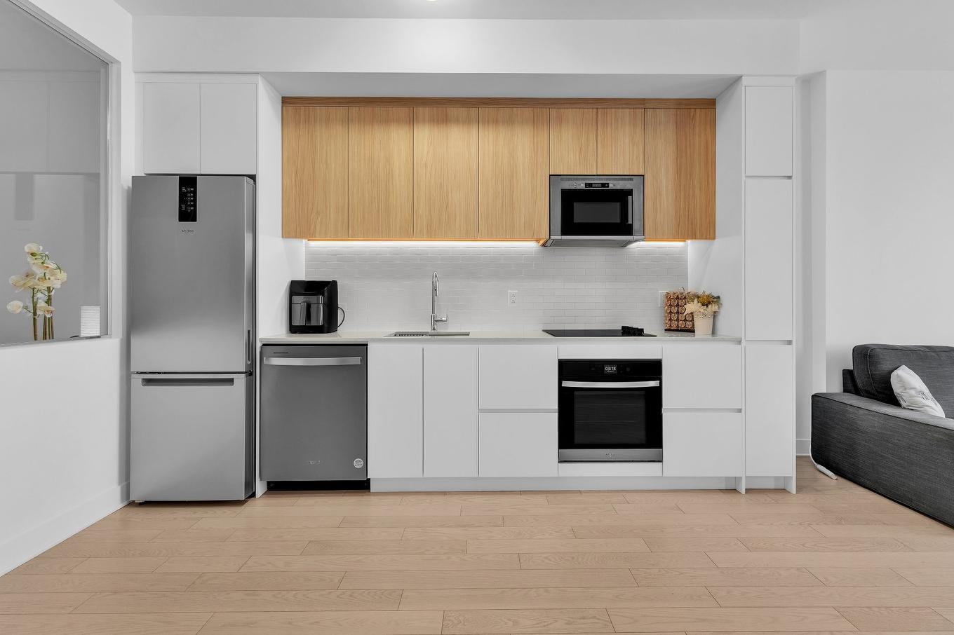 Cuisine - 821-200 Rue Marie-Charles-Le Moyne, Longueuil (Le Vieux-Longueuil), QC - Indoor Photo Showing Kitchen