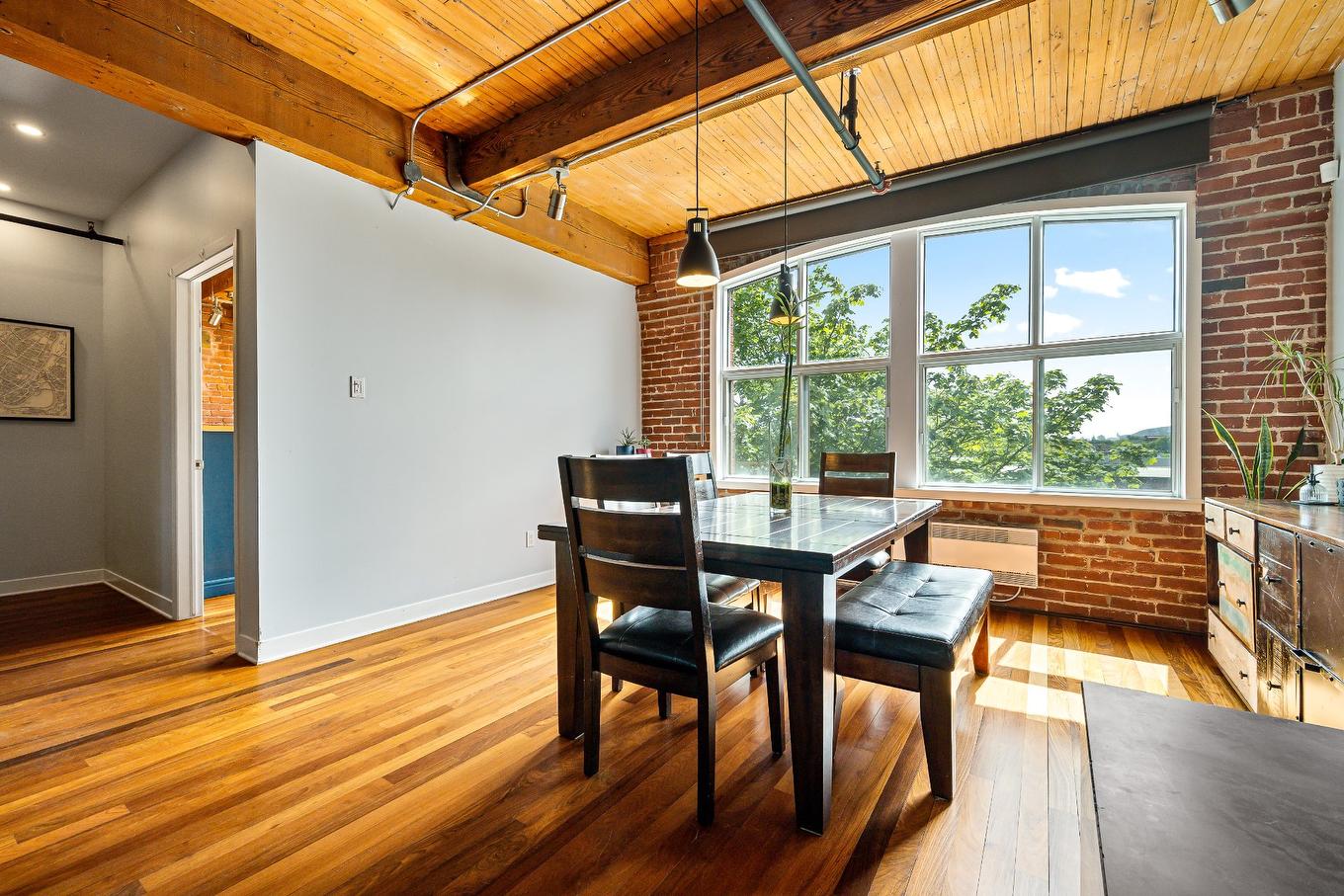 Salle à manger - 213-2295 Av. Aird, Montréal (Mercier/Hochelaga-Maisonneuve), QC - Indoor Photo Showing Dining Room