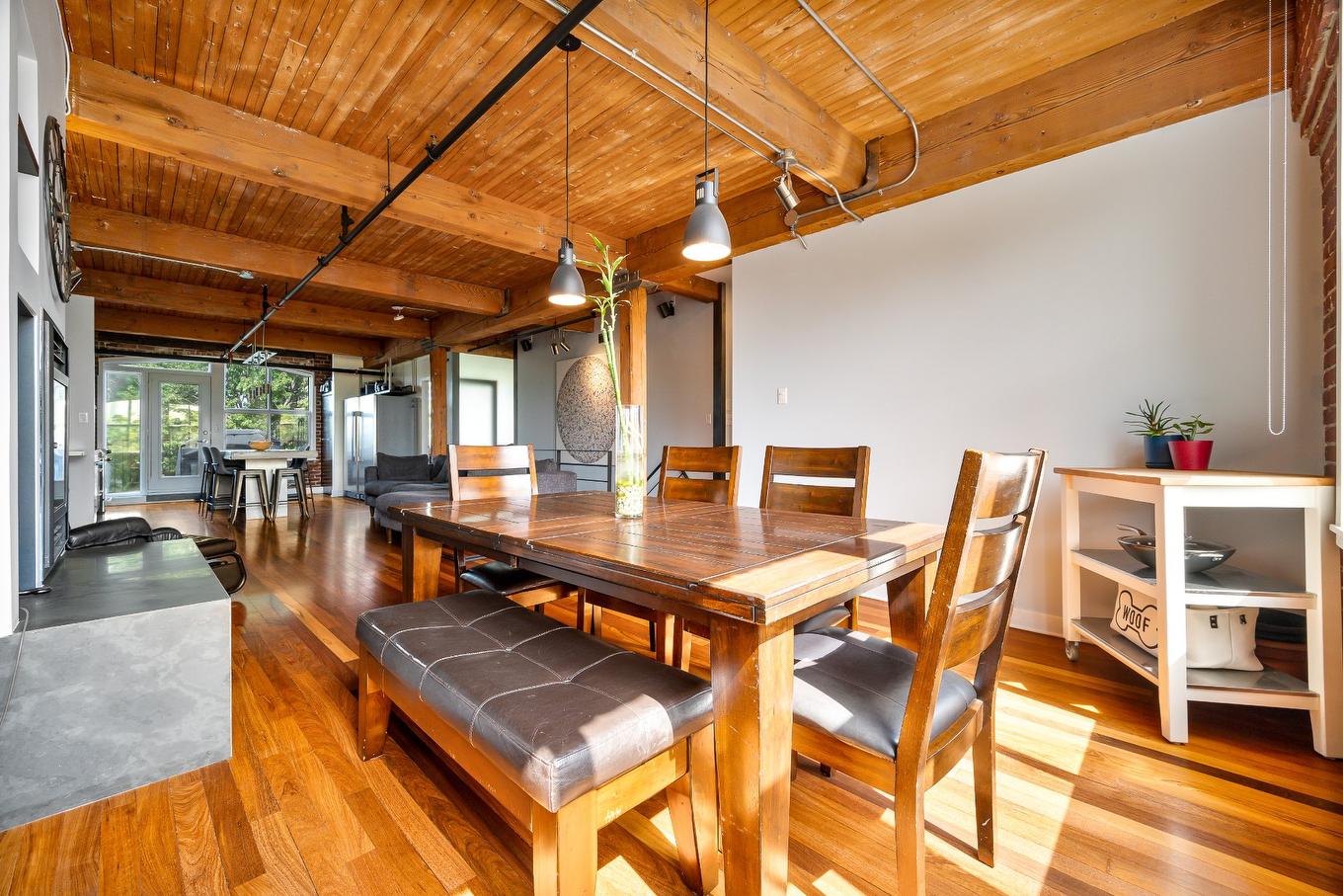 Salle à manger - 213-2295 Av. Aird, Montréal (Mercier/Hochelaga-Maisonneuve), QC - Indoor Photo Showing Dining Room
