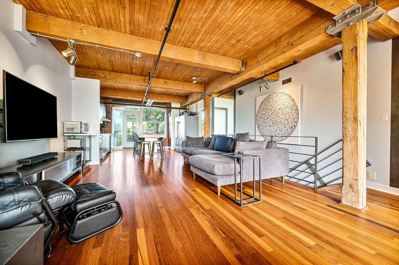 Vue d'ensemble - 213-2295 Av. Aird, Montréal (Mercier/Hochelaga-Maisonneuve), QC - Indoor Photo Showing Living Room