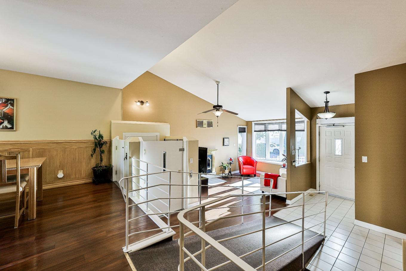 Overall view - 290 Rue Du Grand-Coteau, Sainte-Julie, QC