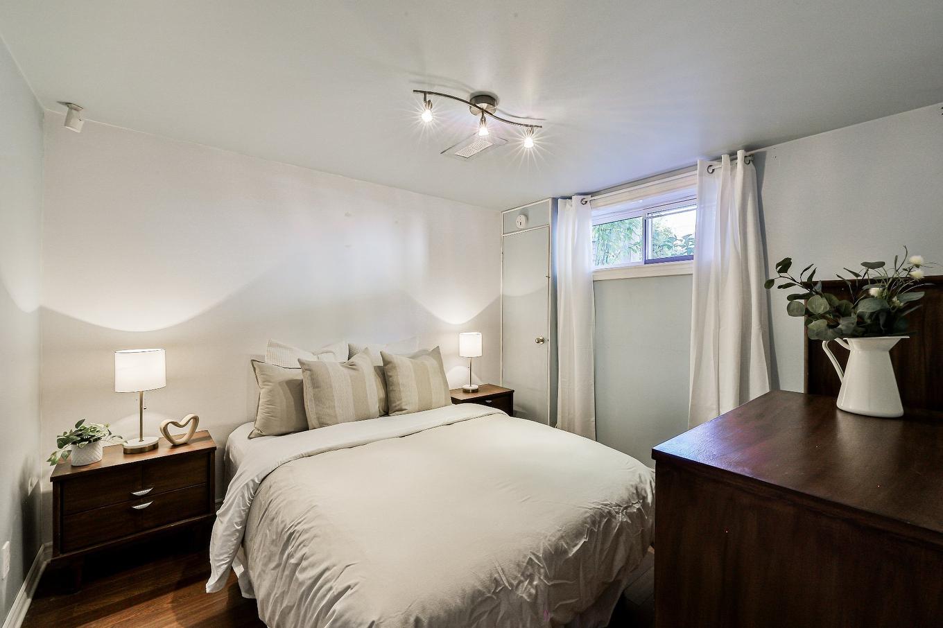 Bedroom - 290 Rue Du Grand-Coteau, Sainte-Julie, QC