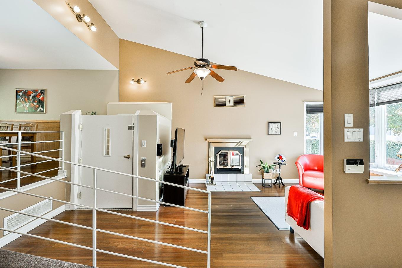 Overall view - 290 Rue Du Grand-Coteau, Sainte-Julie, QC