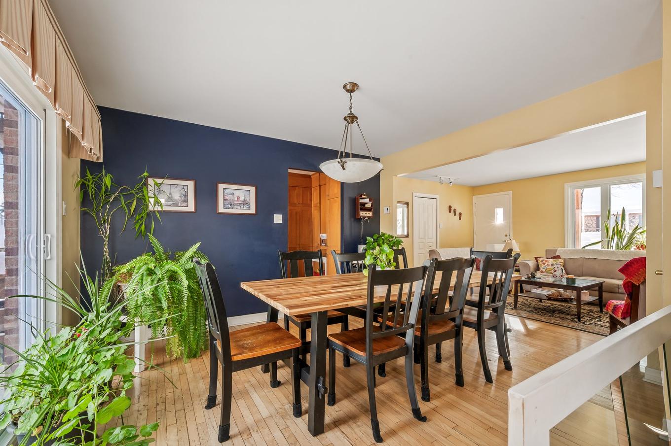 Salle à manger - 4121 Rue D'Estrées, Québec (La Haute-Saint-Charles), QC - Indoor Photo Showing Dining Room