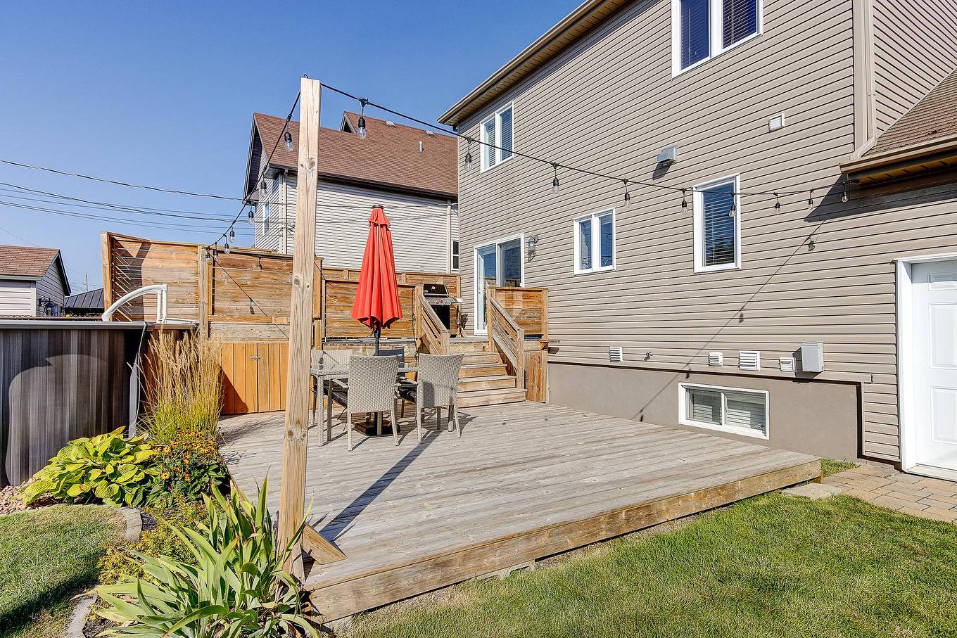 Patio - 51 Rue Ravel, Saint-Jean-Sur-Richelieu, QC - Outdoor With Exterior