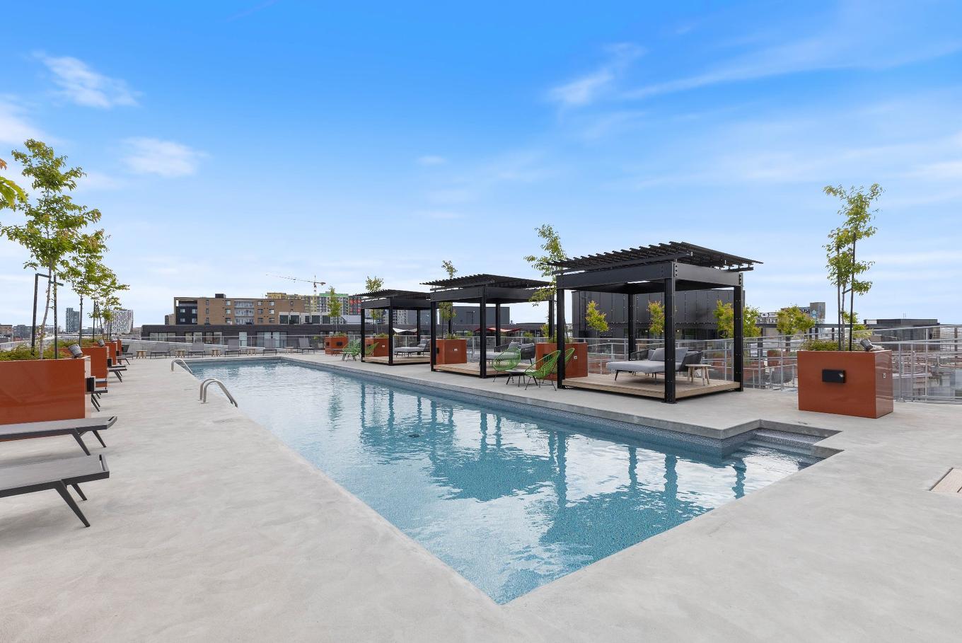 Piscine - 760-288 Rue Richmond, Montréal (Le Sud-Ouest), QC - Outdoor With In Ground Pool