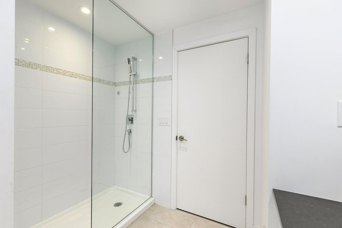 Salle de bains - 405-4959 Rue Jean-Talon O., Montréal (Côte-Des-Neiges/Notre-Dame-De-Grâce), QC - Indoor Photo Showing Bathroom