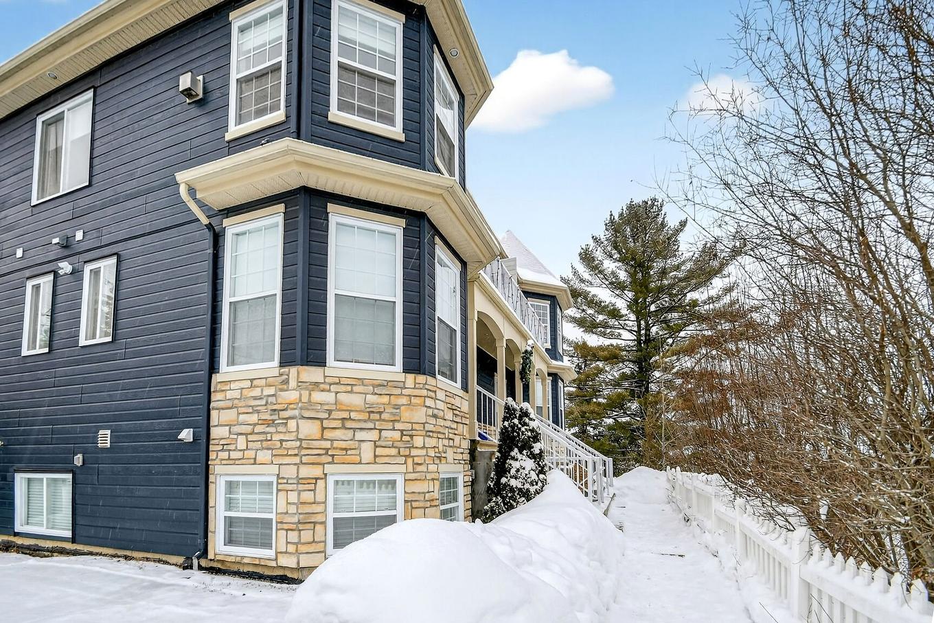 Façade - 17Z Av. Des Érables, Saint-Sauveur, QC - Outdoor