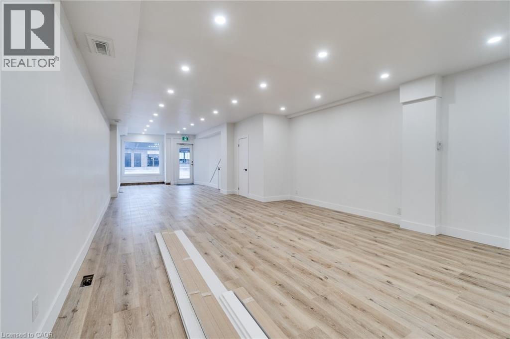 18 Barton Street E, Hamilton, ON - Indoor