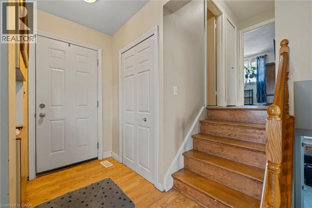 78 Cromwell Crescent, Hamilton, ON - Indoor Photo Showing Other Room