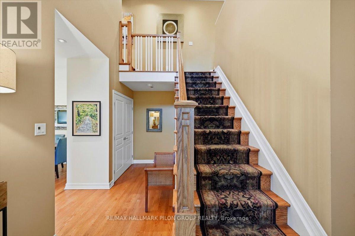 2380 Virginia Drive, Ottawa, ON - Indoor Photo Showing Other Room