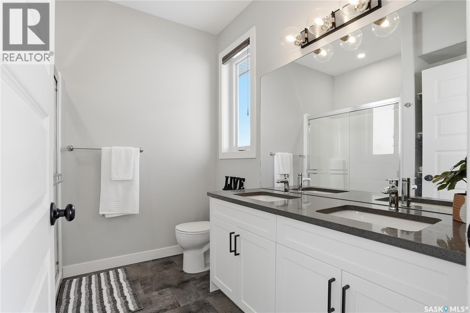 306 Brighton Boulevard, Saskatoon, SK - Indoor Photo Showing Bathroom