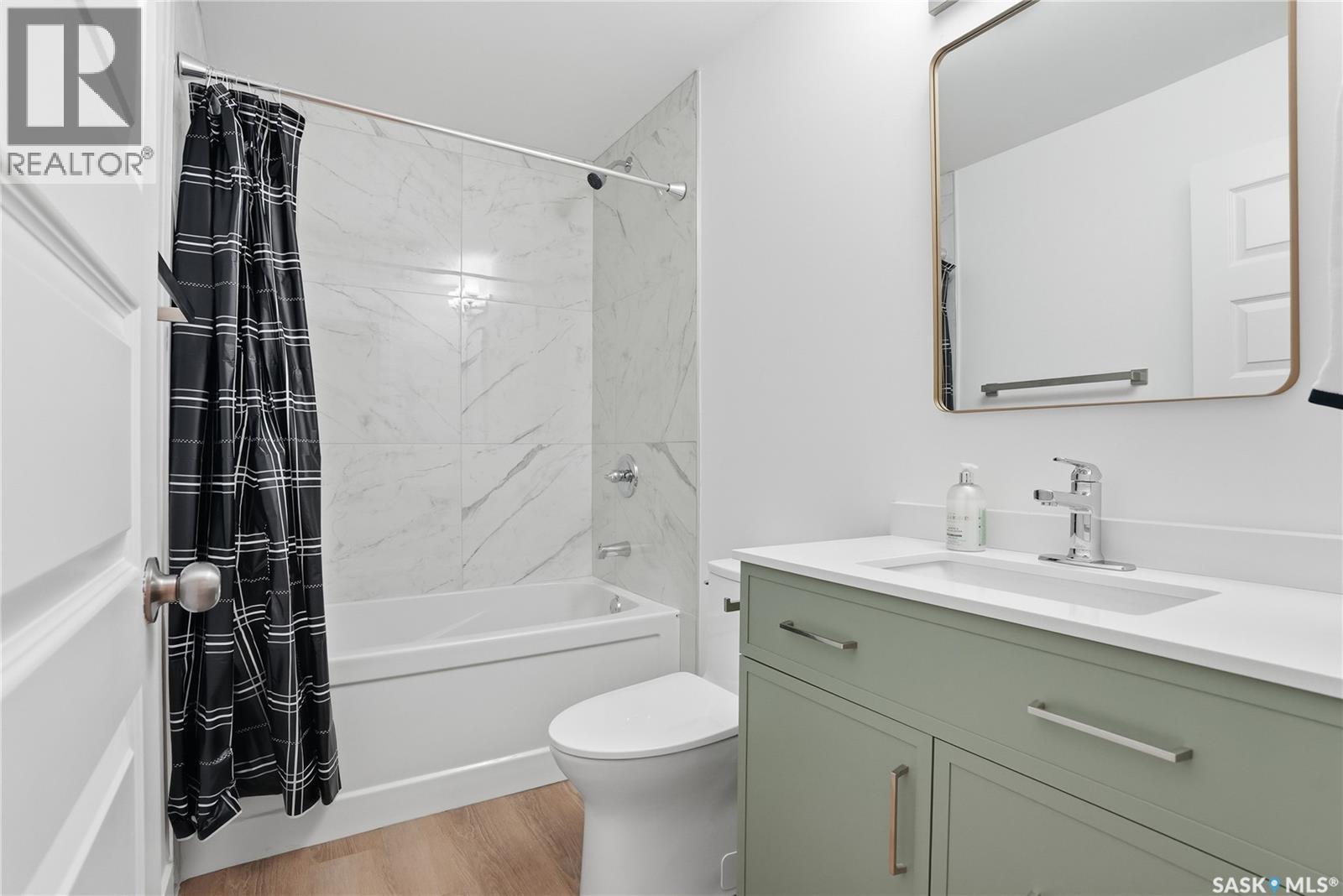 306 Brighton Boulevard, Saskatoon, SK - Indoor Photo Showing Bathroom