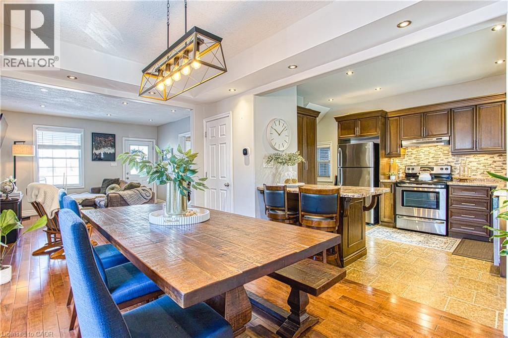 153 Gladstone Avenue, Hamilton, ON - Indoor Photo Showing Other Room